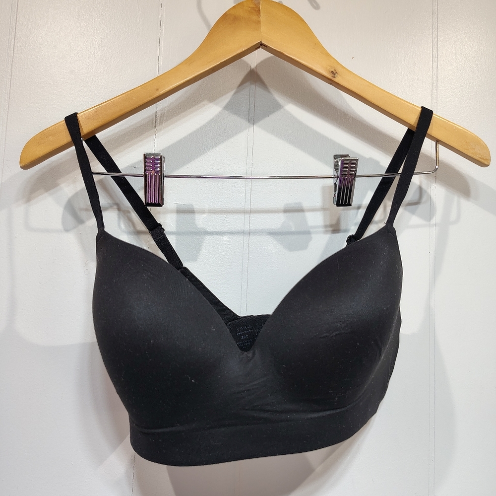 Soma Embliss Wireless Bra 36C‎ Black